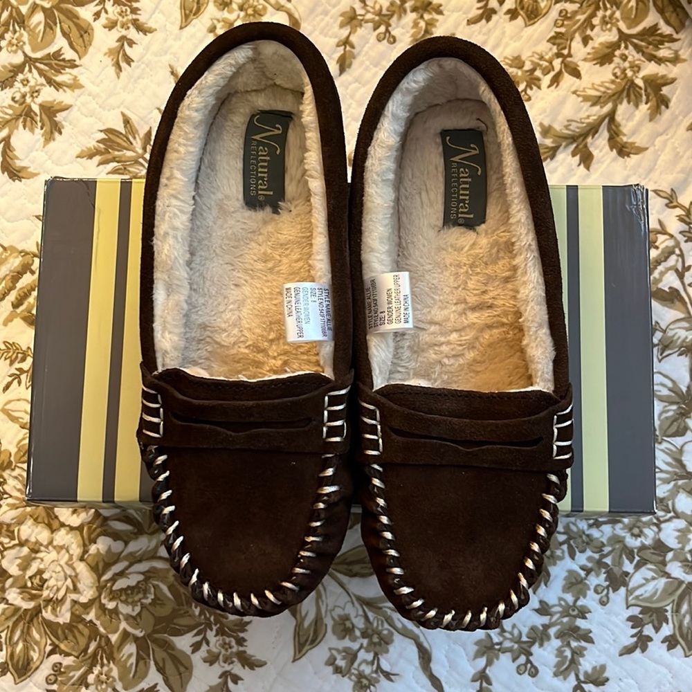 Natural reflections moccasins, size 8